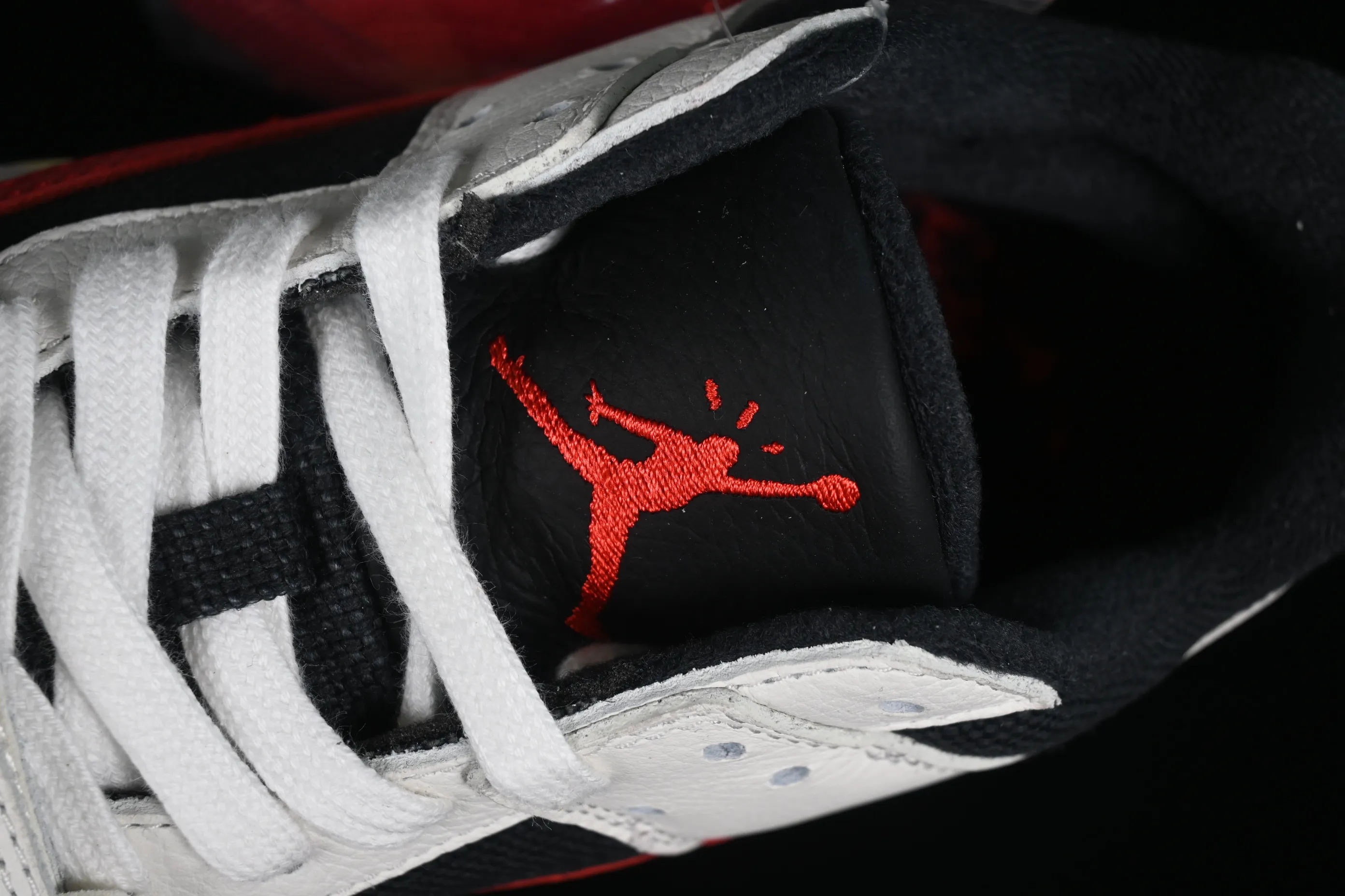 All categories Air Jordan Jordan series basketball shoes Air Jordan 1 Low M version pure original Travis Scott x Jordan Jumpman Jack TR "University Red" AJ1 Joe 1 hook and loop fashion basketball shoes FZ8117-101